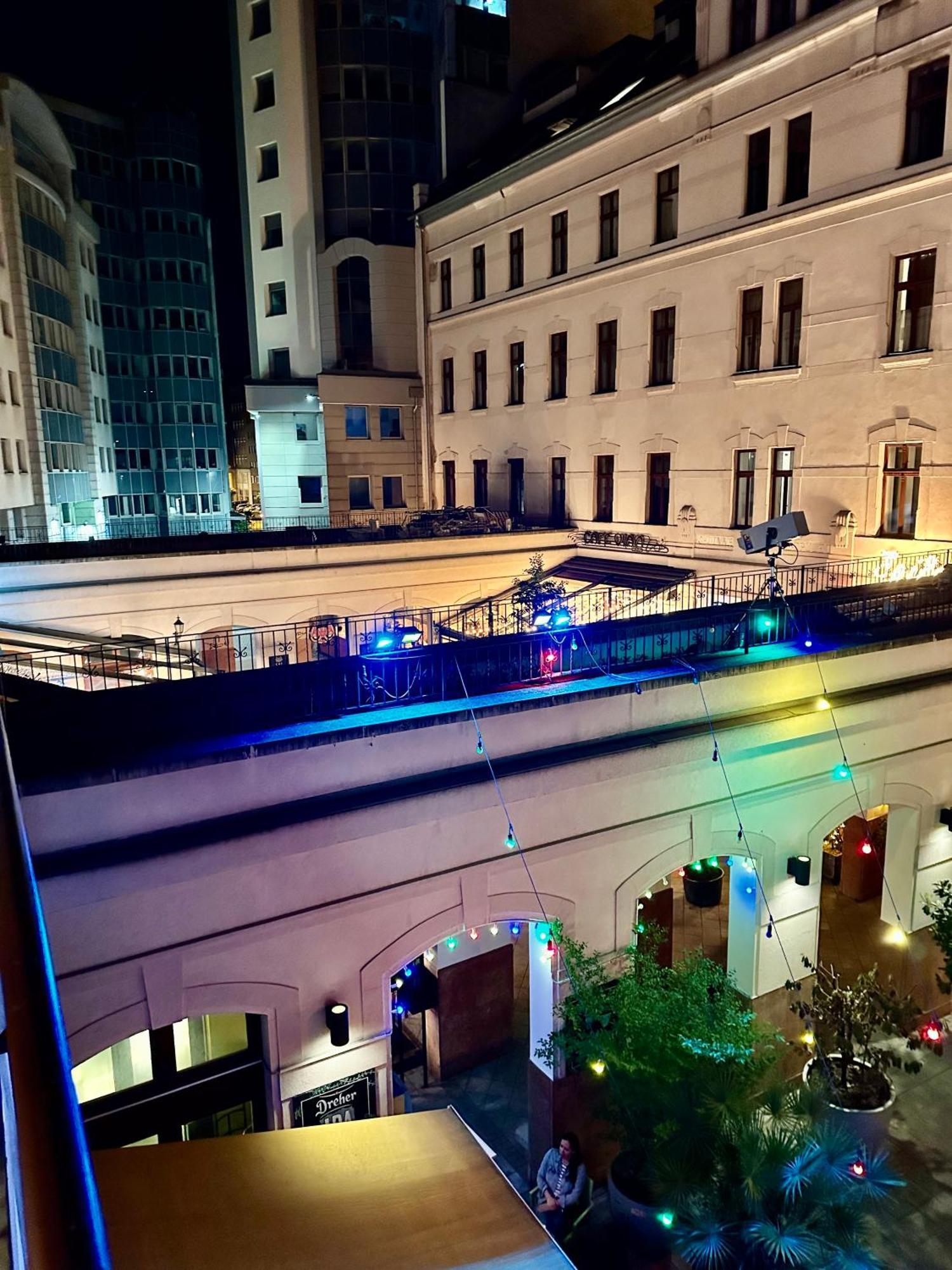 Center With Balcony Apartment